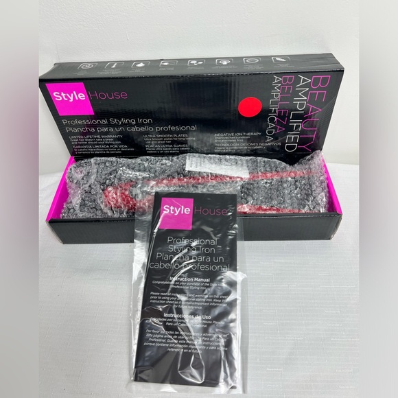 Professional Styling Iron/ Flat Iron Straightener - Picture 3 of 4